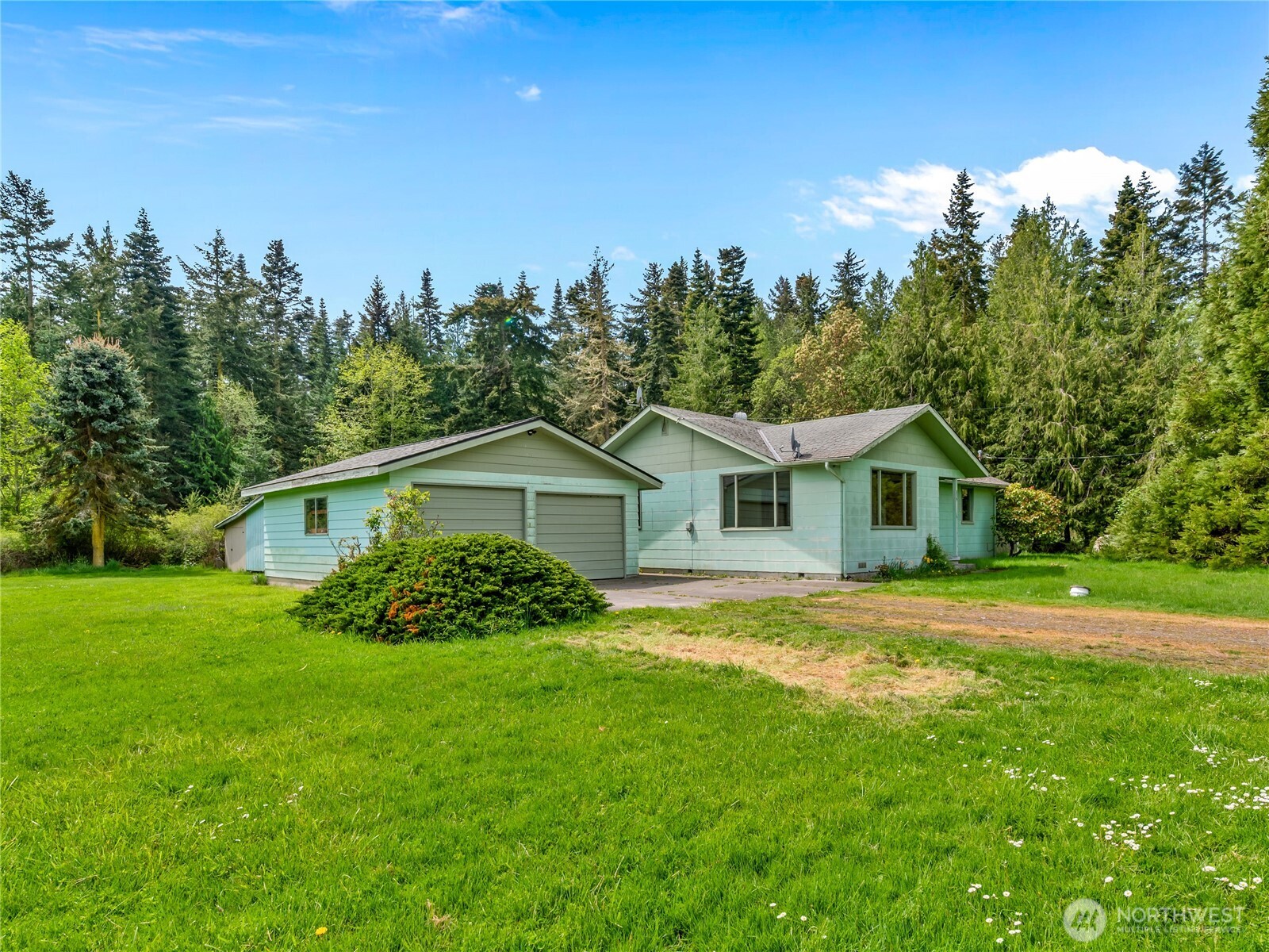 839 49th Street Property Photo 3