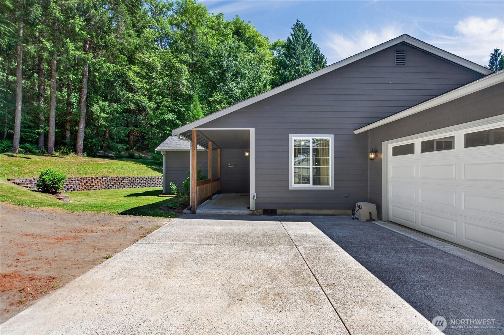 937 Germany Creek Property Photo 4