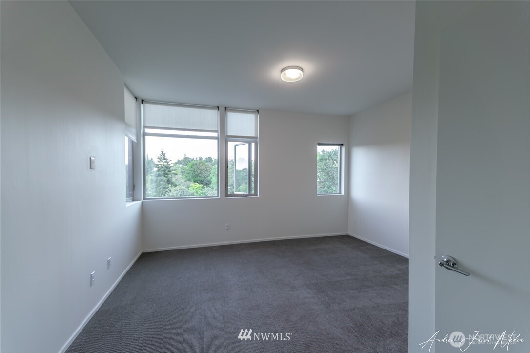 1718 27th Avenue A Property Photo 13
