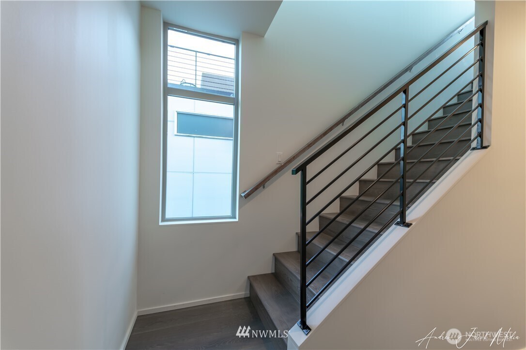 1718 27th Avenue A Property Photo 19