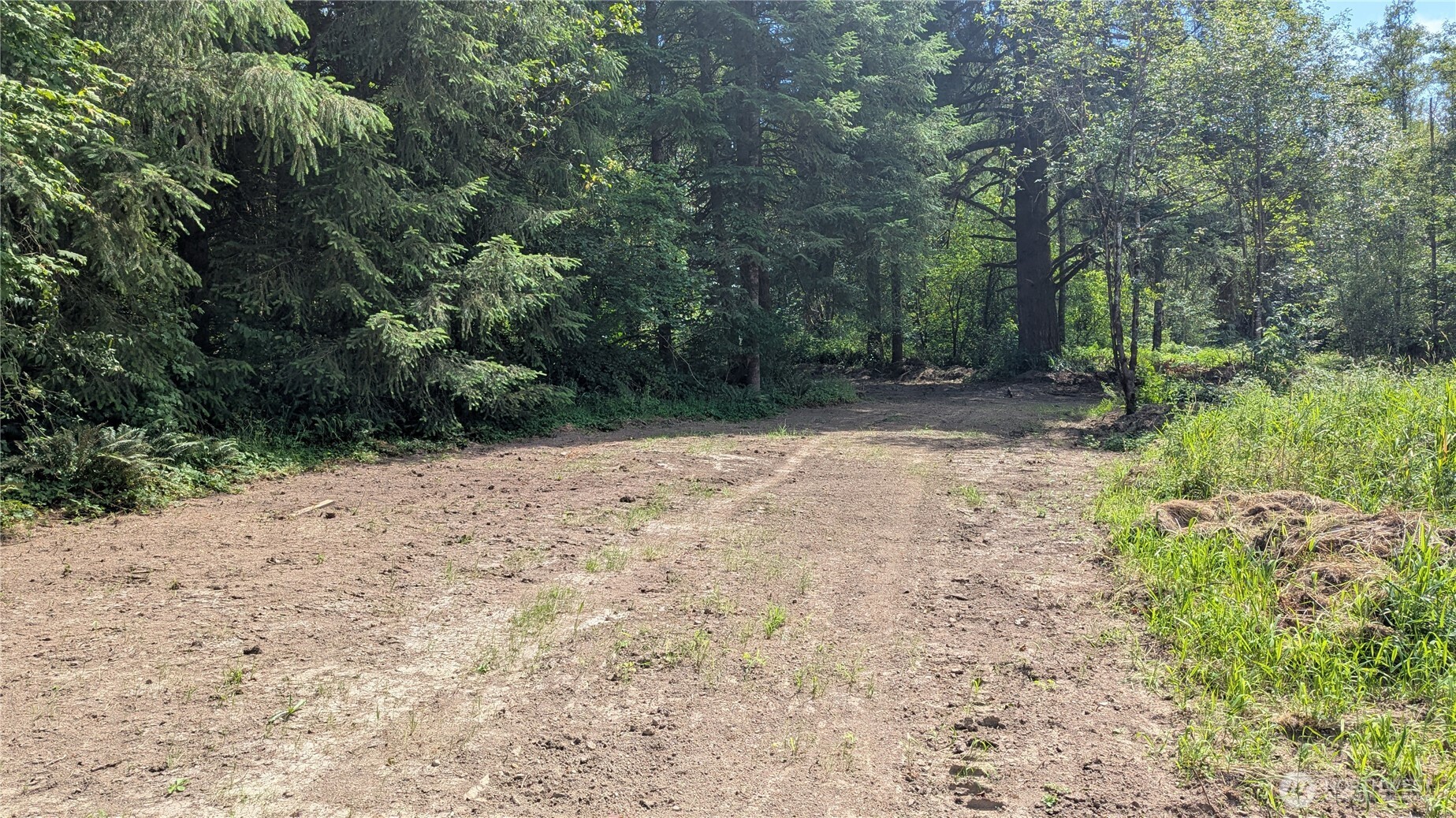 196 Jensen Road Property Photo 2