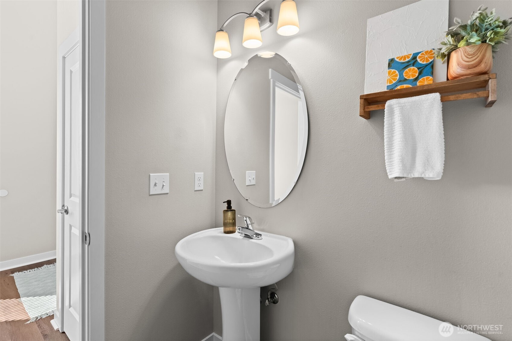 736 Freedom Court Property Photo 18