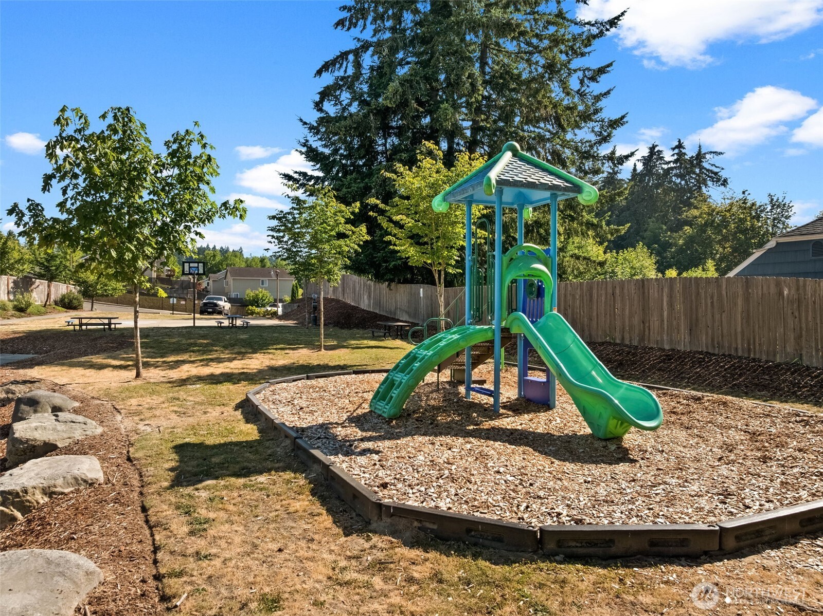 736 Freedom Court Property Photo 34