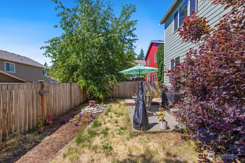 9416 200th Street Property Photo 19