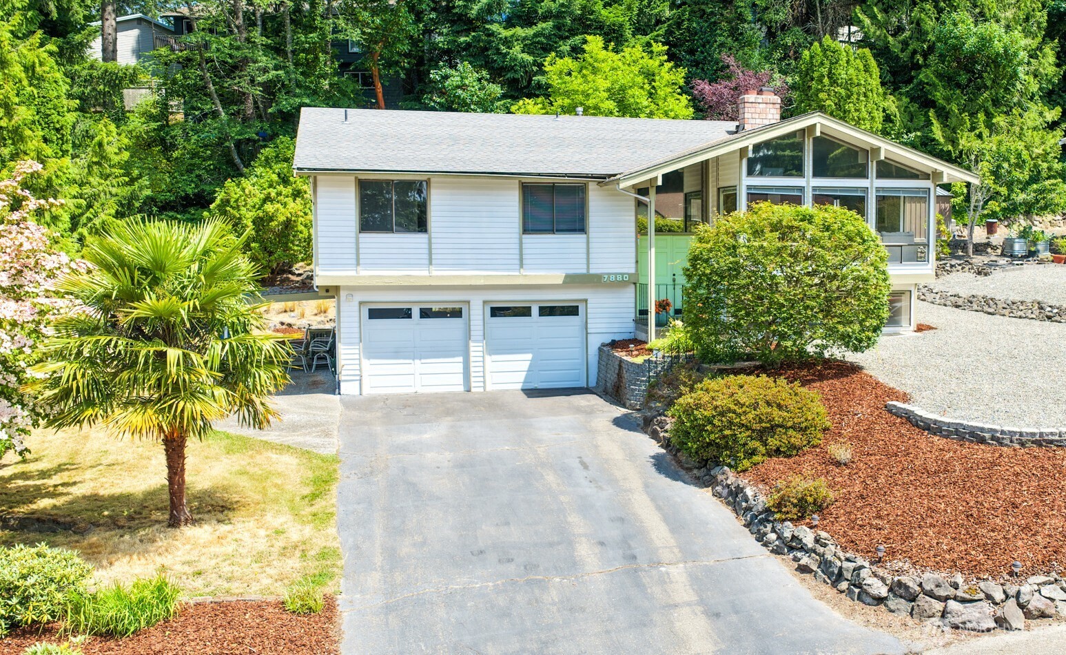 7880 NE Forest Ridge Lane Property Photo 1