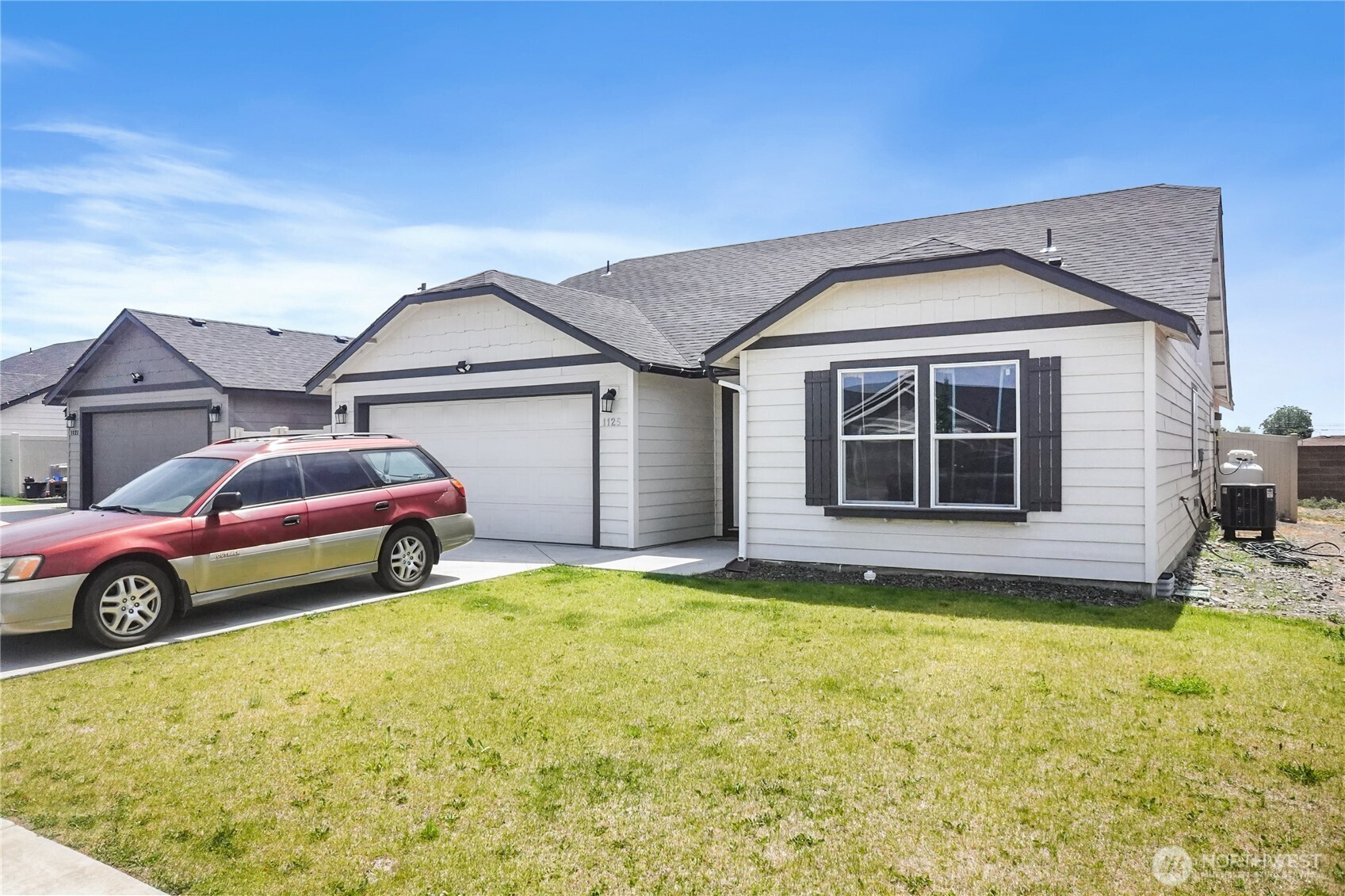 1125 W Sequoia Road Property Photo 4