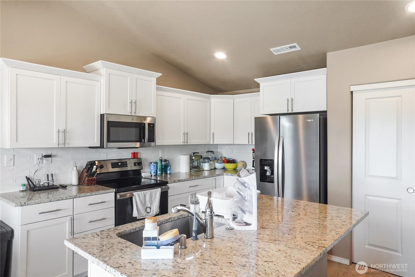 1125 W Sequoia Road Property Photo 11