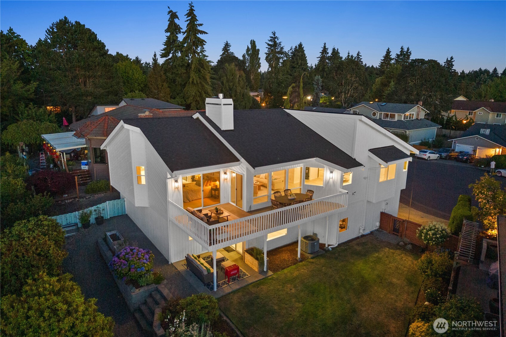 9929 76th Street Property Photo 3