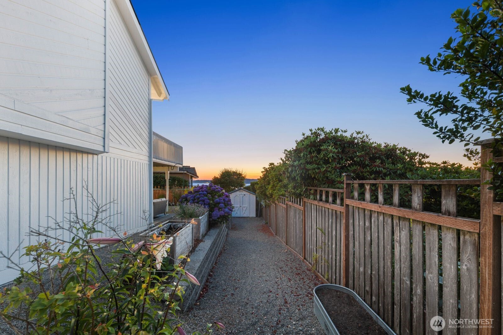 9929 76th Street Property Photo 33