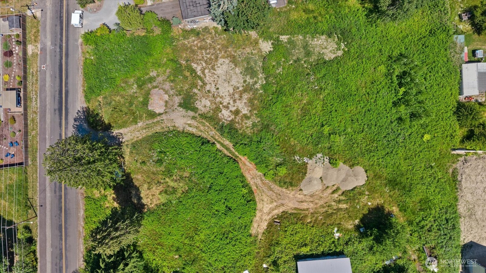 1701 112th Avenue Property Photo 5