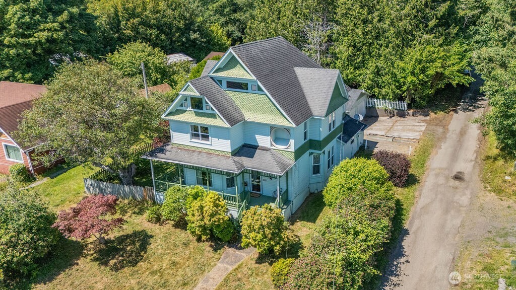 516 Cedar Street Property Photo 4