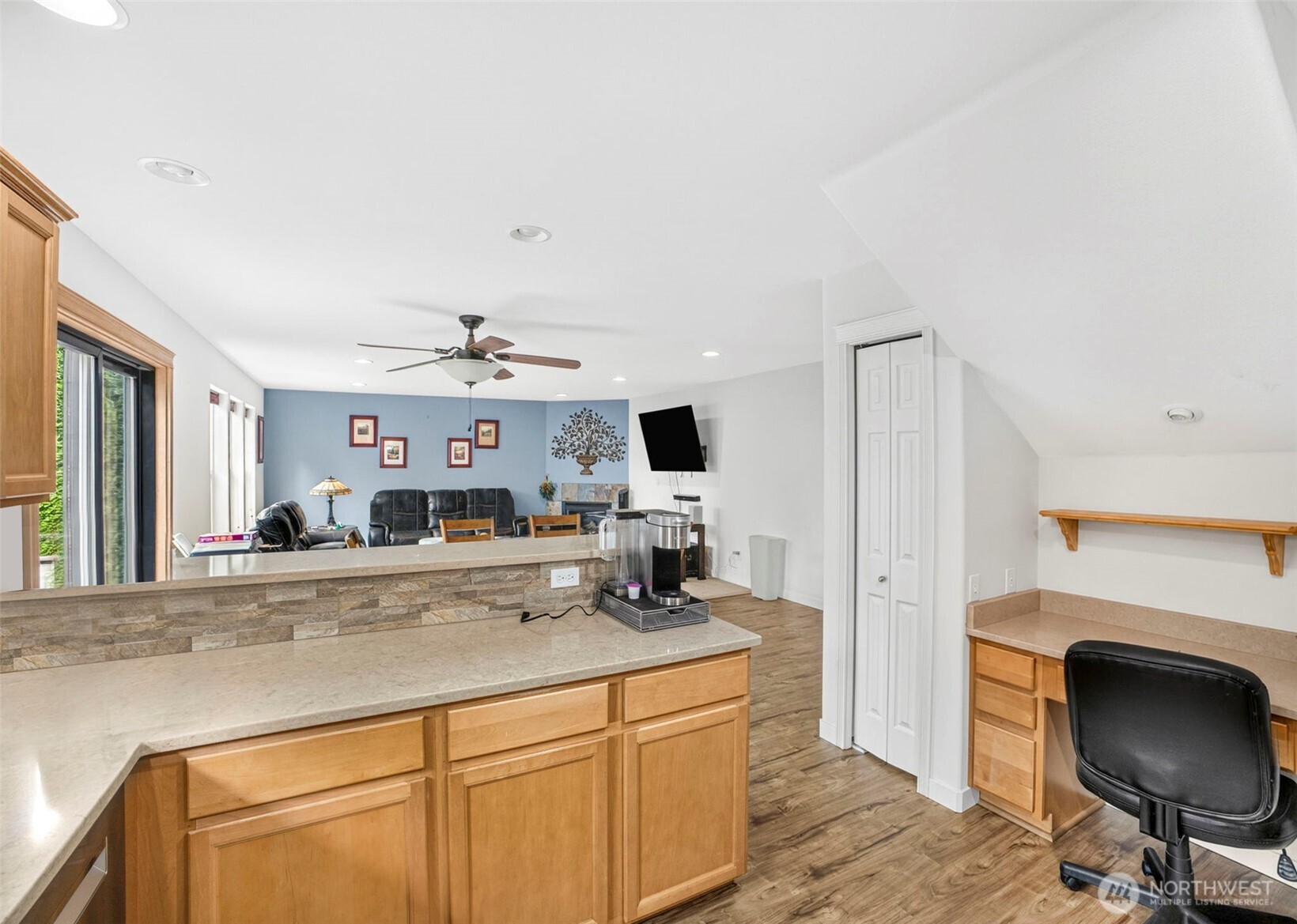 4381 Harborview Drive Property Photo 12