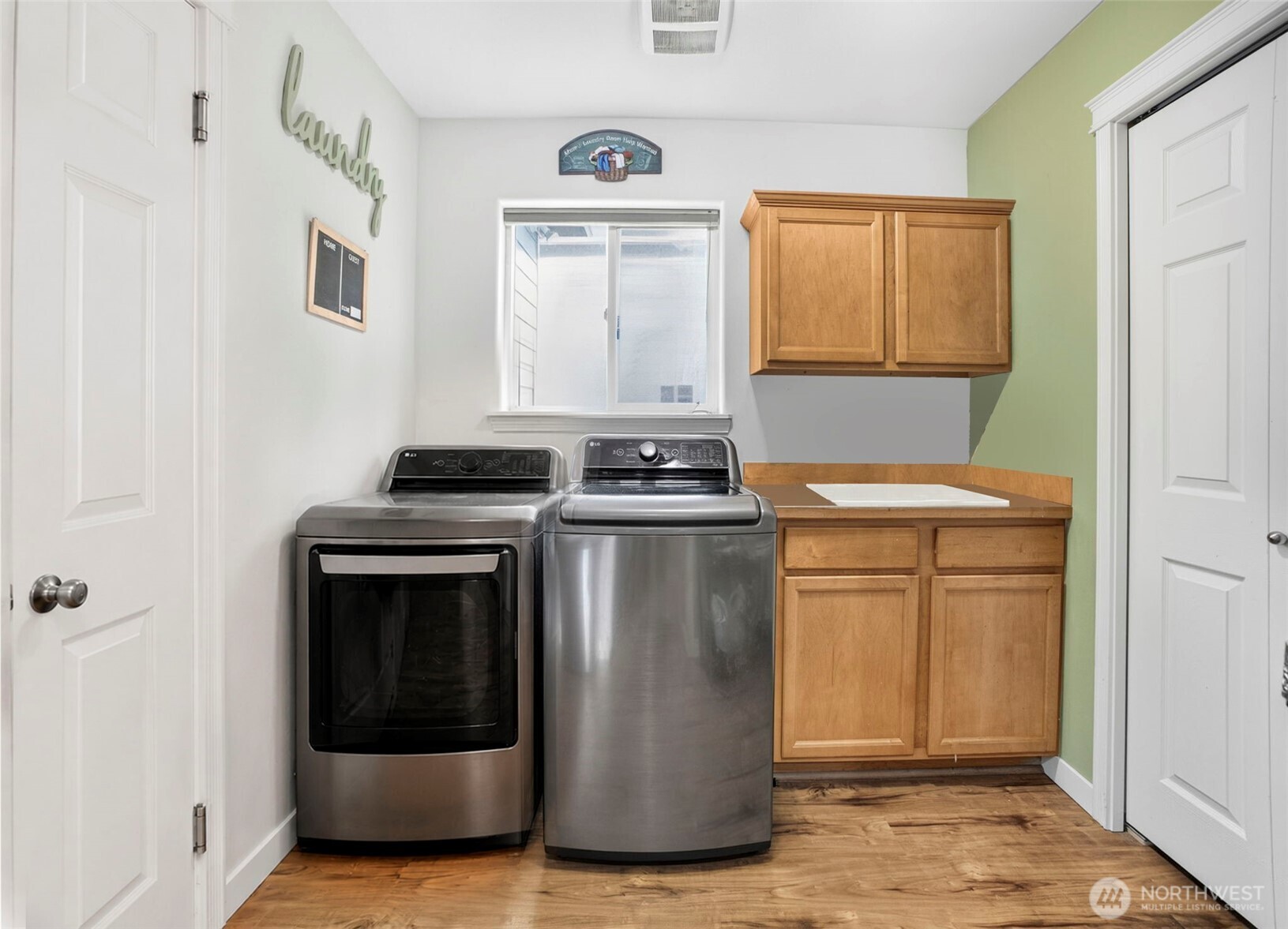 4381 Harborview Drive Property Photo 18