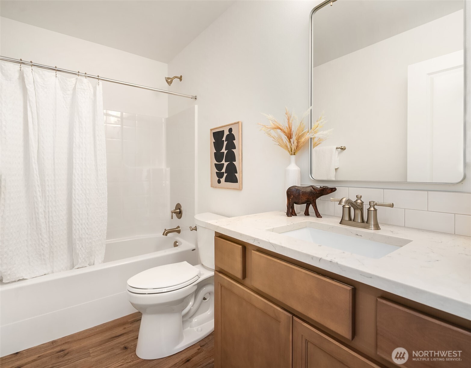 2401 E 16th Street Property Photo 16