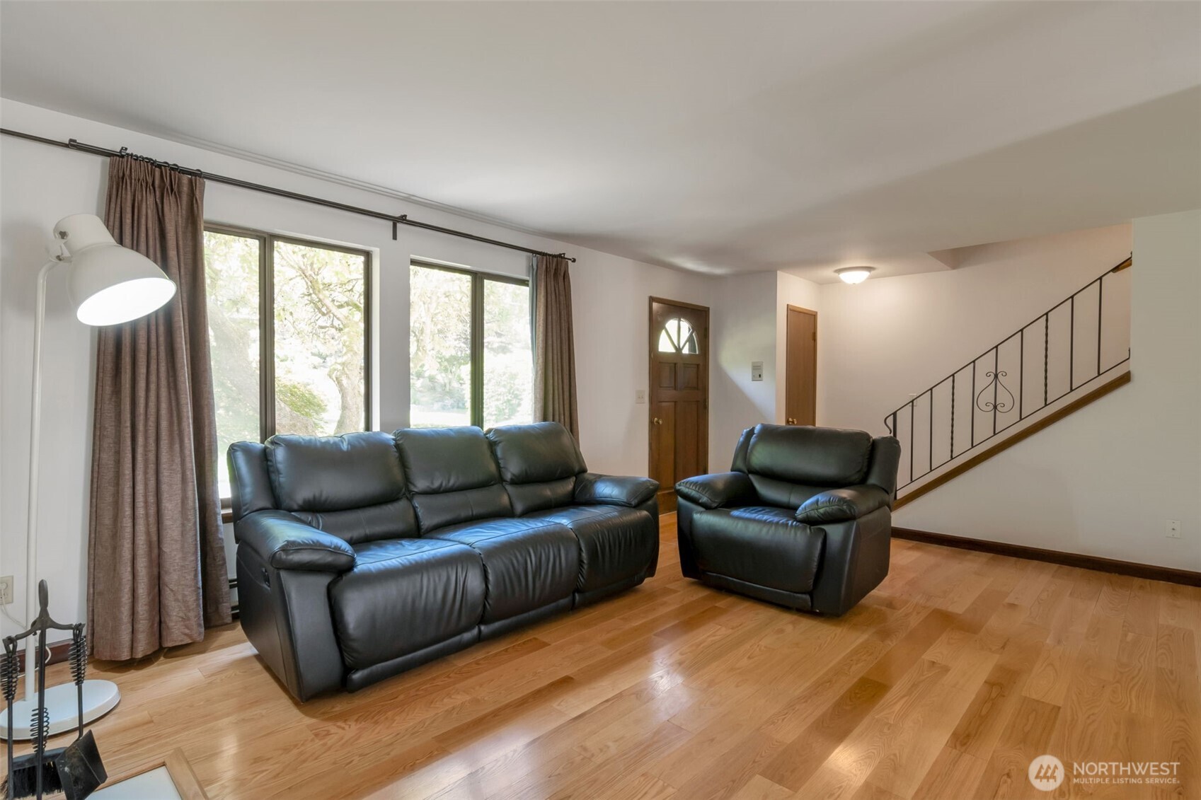 17050 Northup Way 25 Property Photo 5