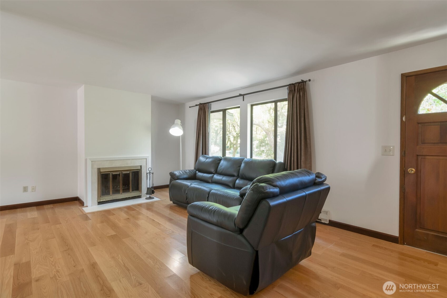 17050 Northup Way 25 Property Photo 6