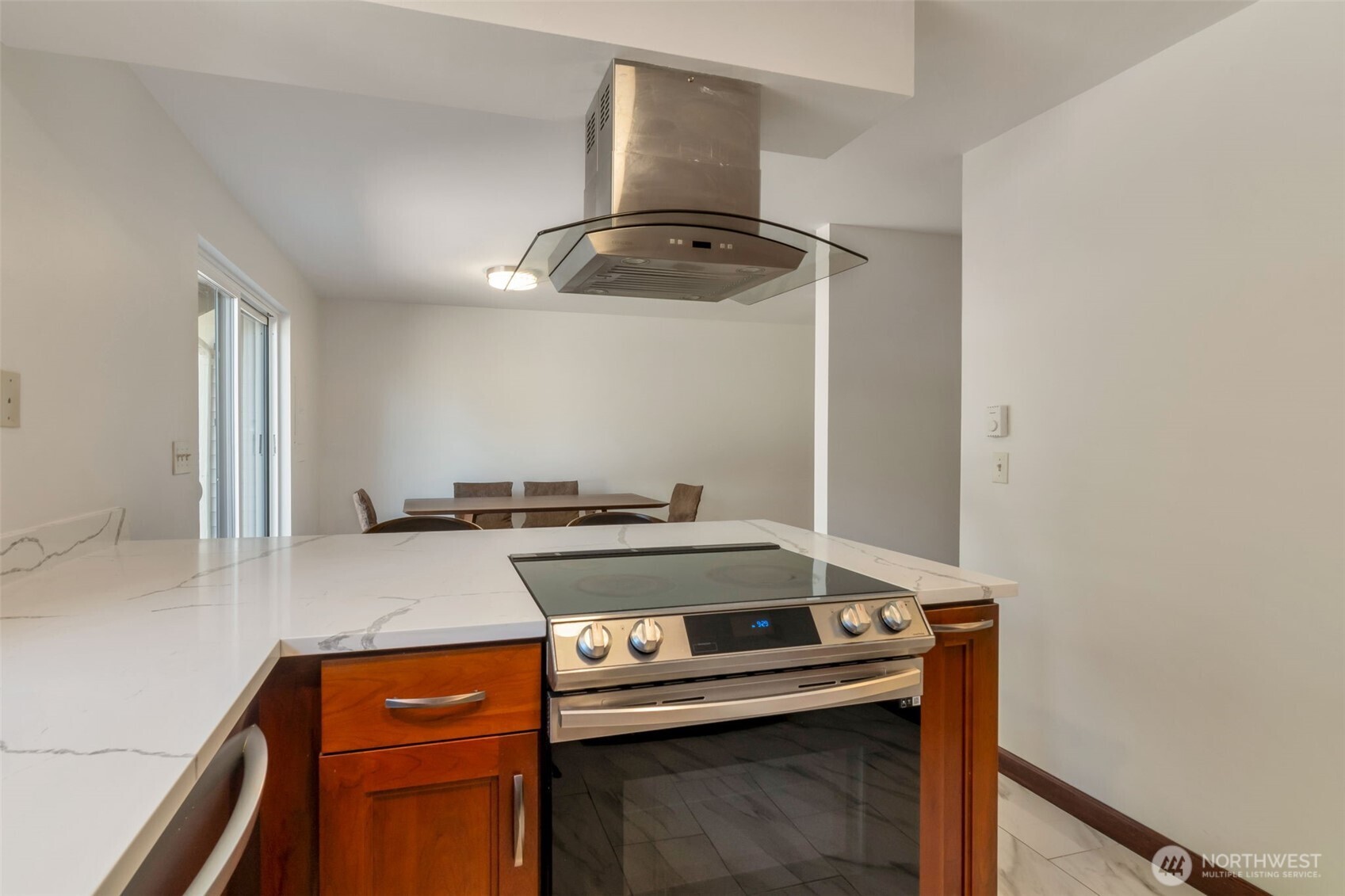 17050 Northup Way 25 Property Photo 11