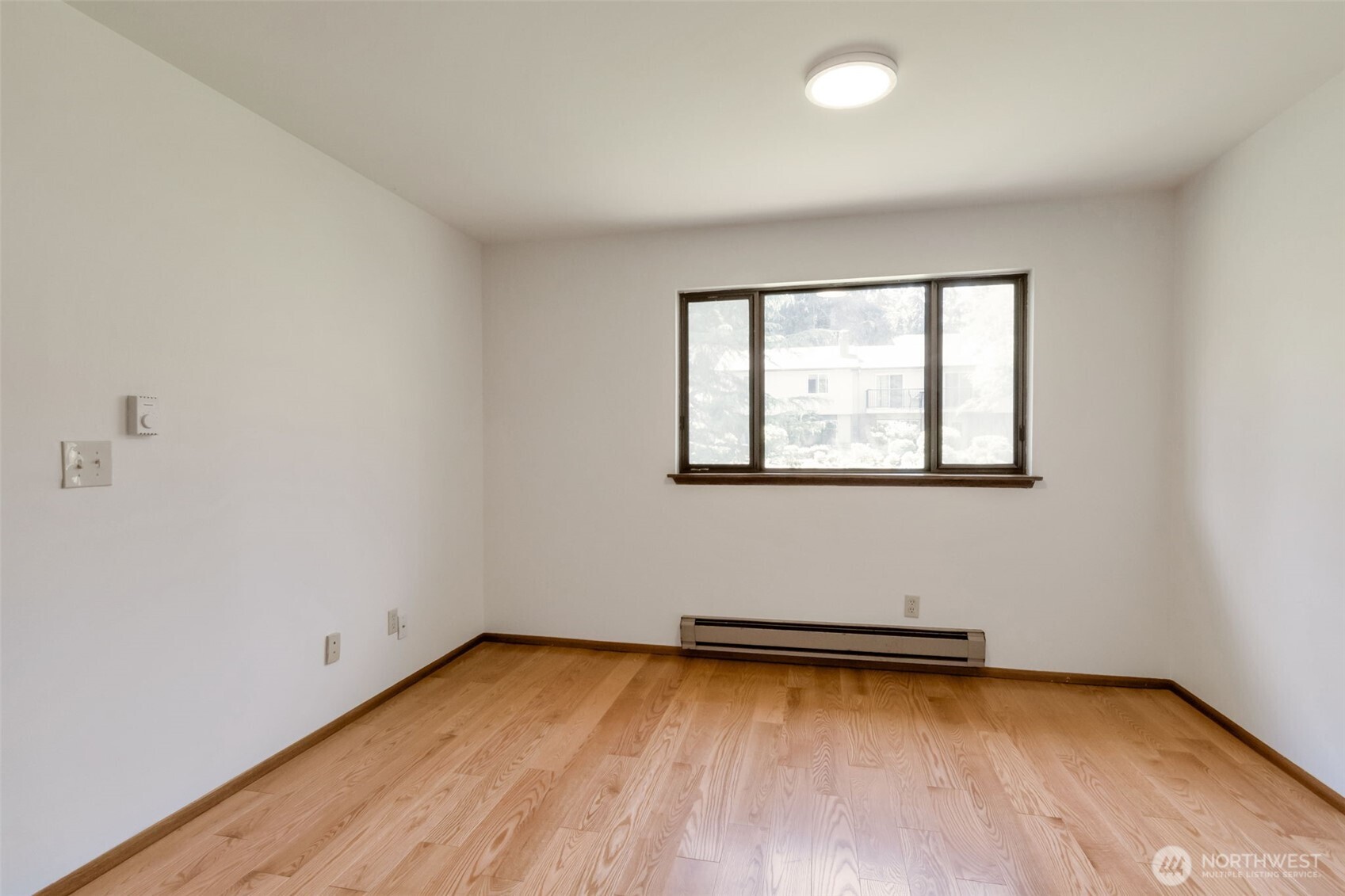 17050 Northup Way 25 Property Photo 21
