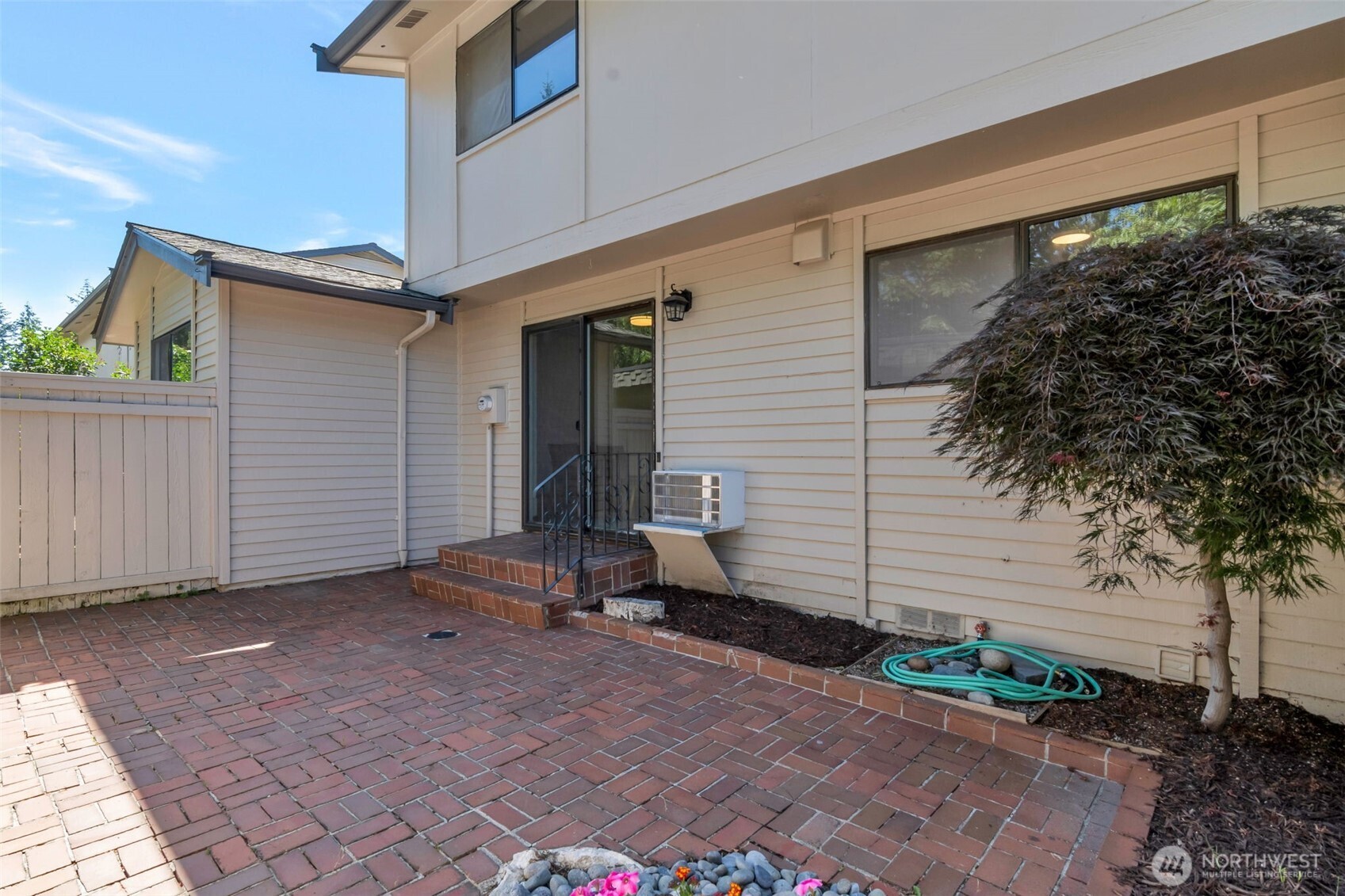 17050 Northup Way 25 Property Photo 26