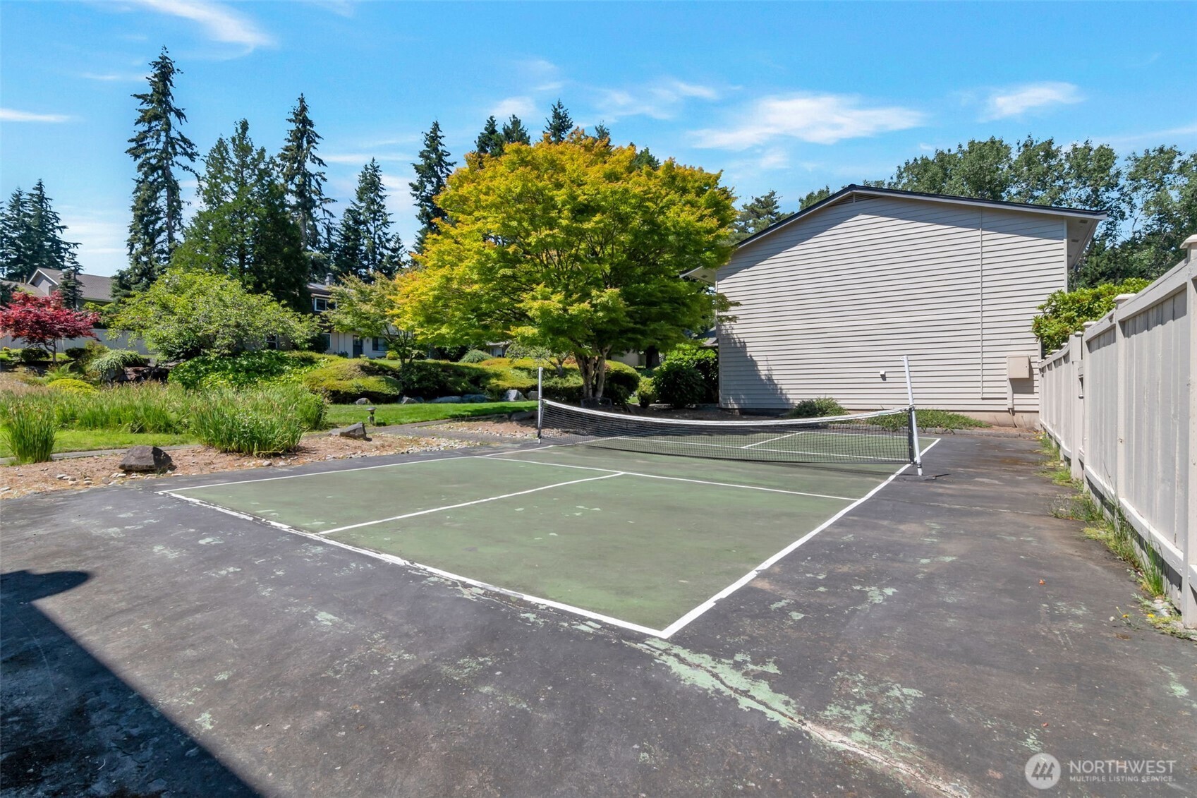 17050 Northup Way 25 Property Photo 29