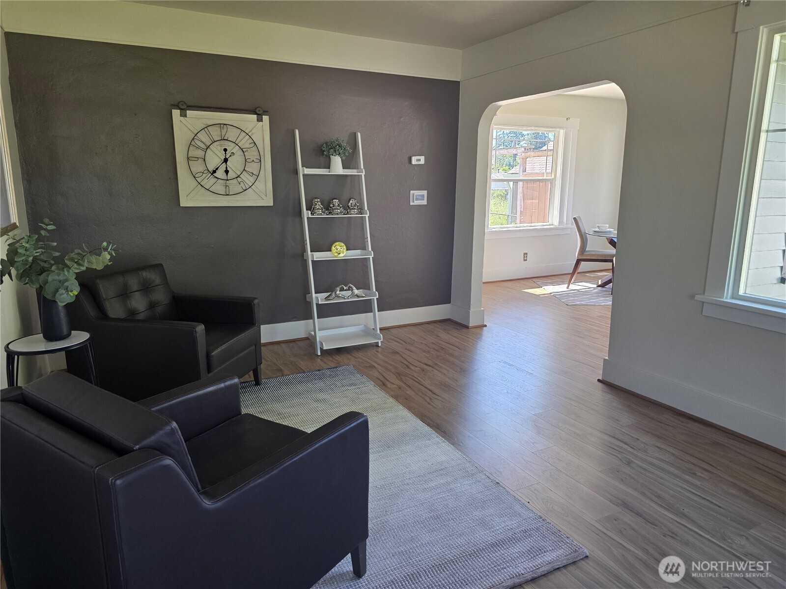 8902 Forest Road Property Photo 7