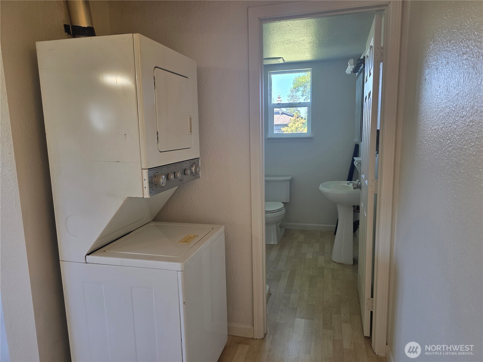 8902 Forest Road Property Photo 23