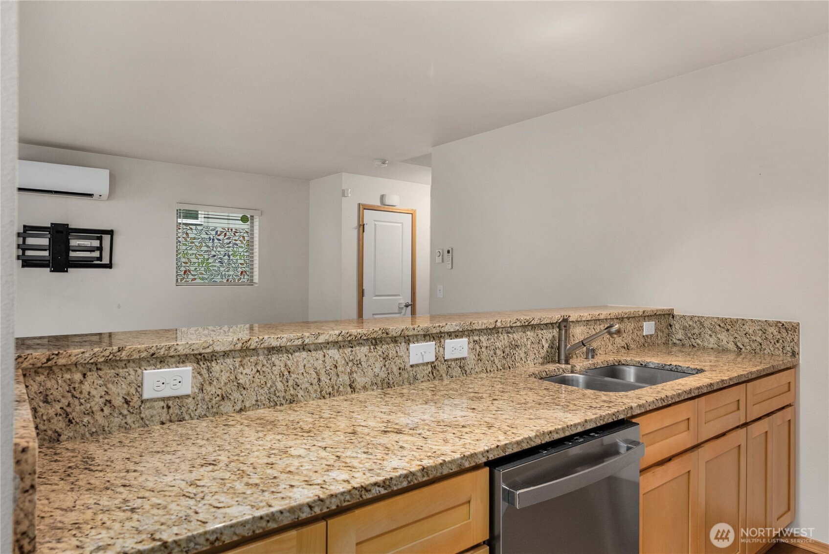 391 Ne Ohenry Court Property Photo 7