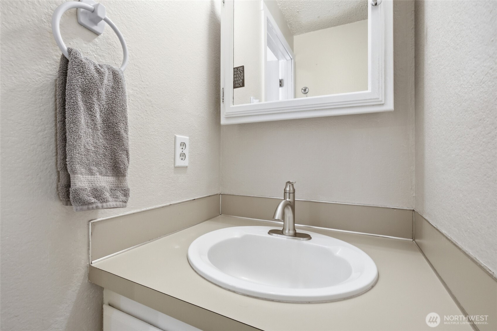 2731 Summerhill Court Property Photo 17