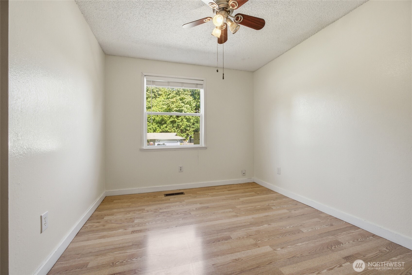 2731 Summerhill Court Property Photo 21