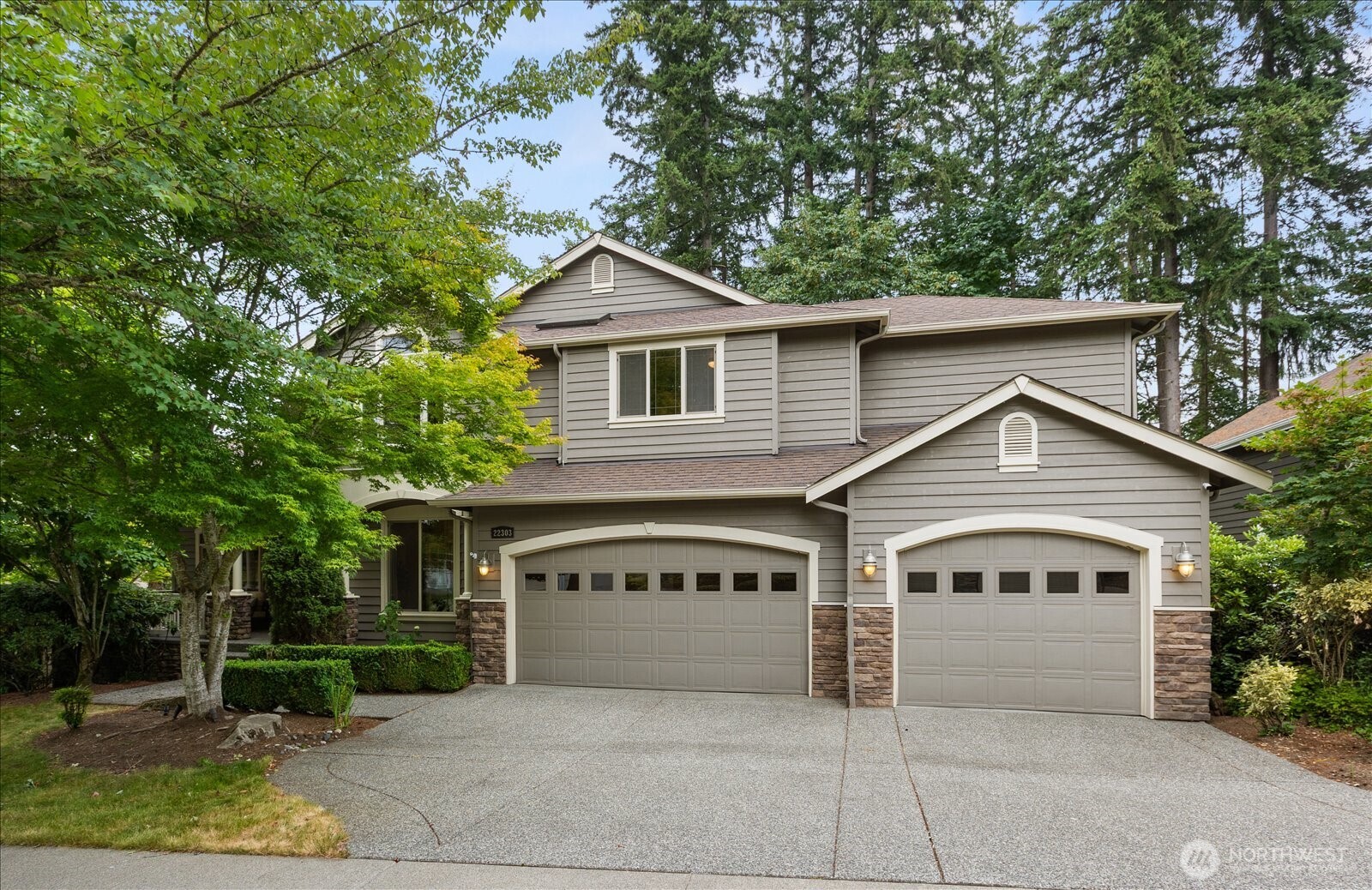 22303 1st Drive Property Photo 1