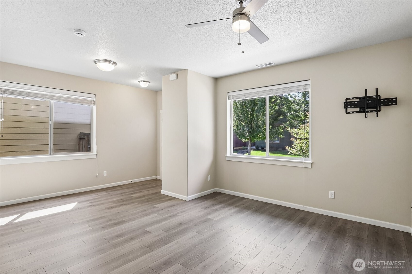 146 Nw 76th Street Property Photo 6