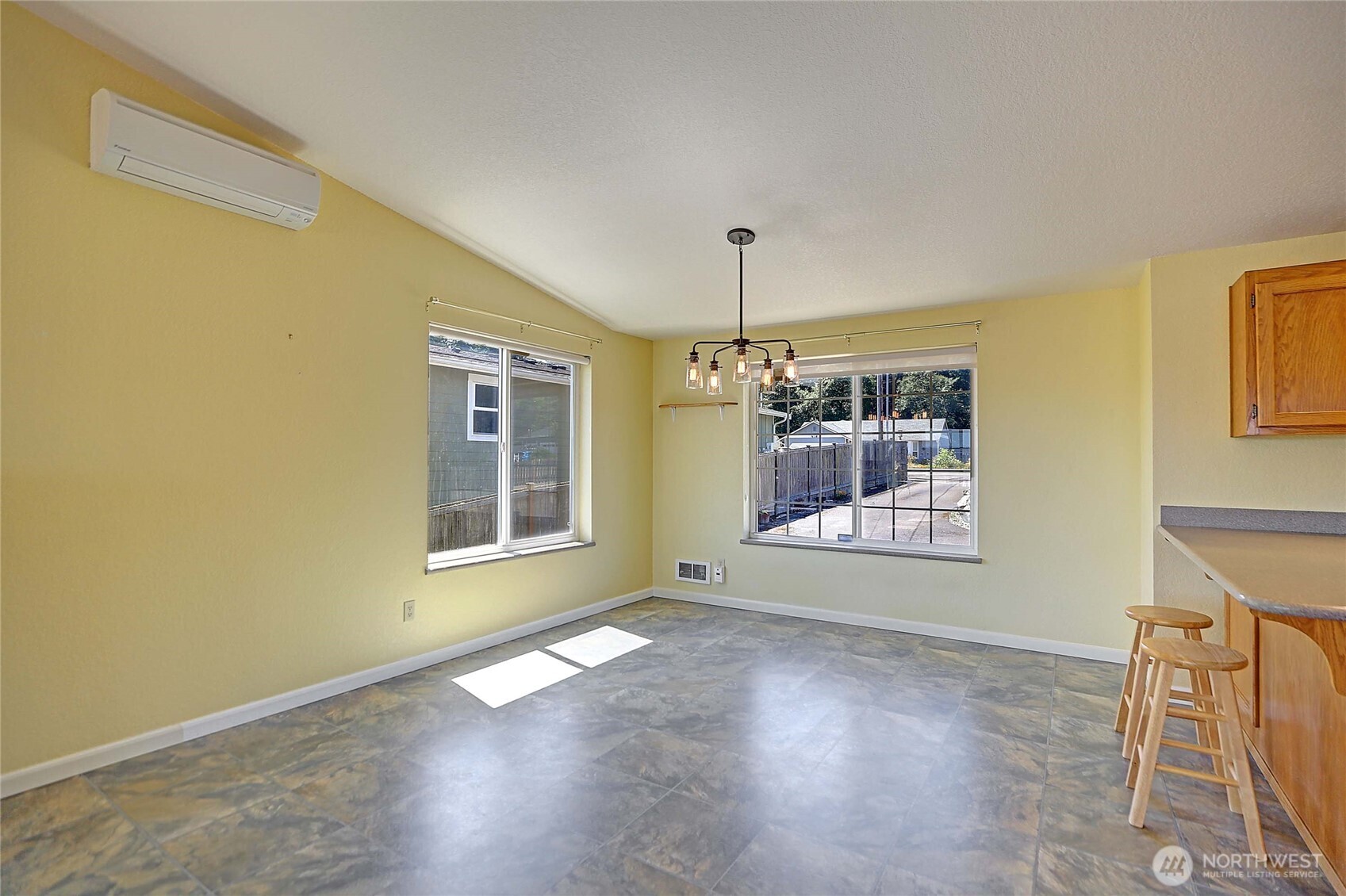 2891 Viewmont Place Property Photo 12