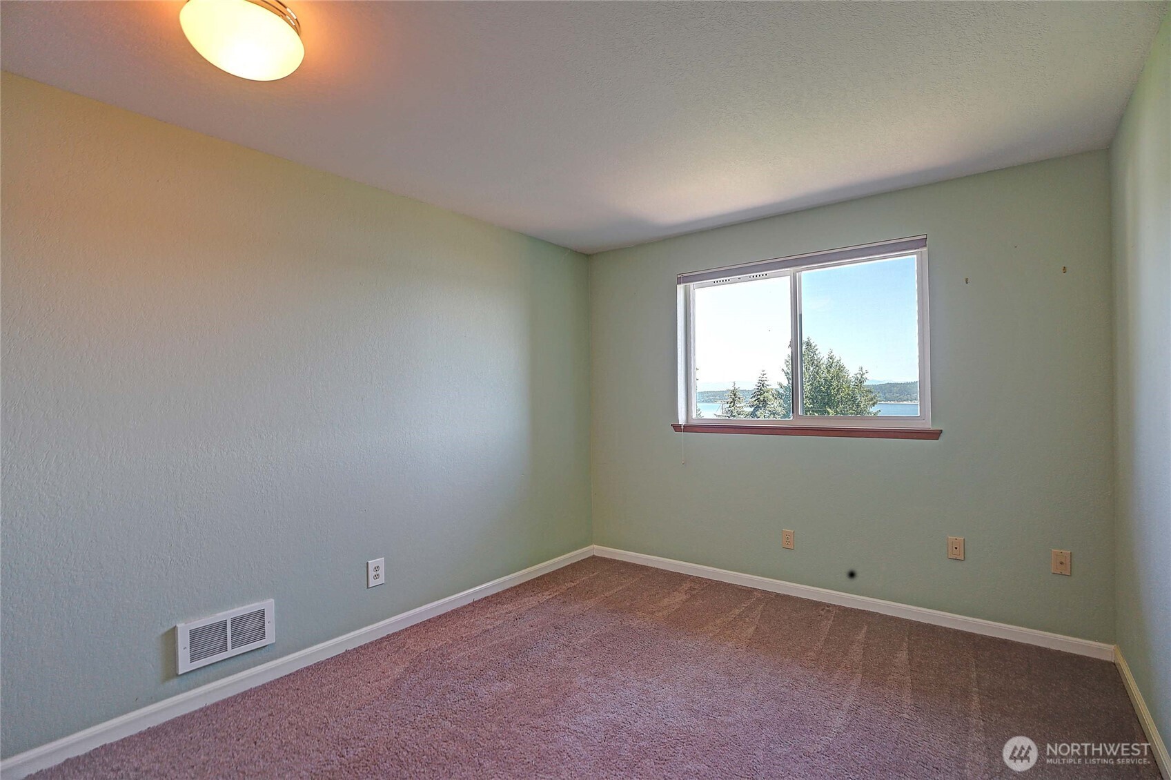 2891 Viewmont Place Property Photo 17