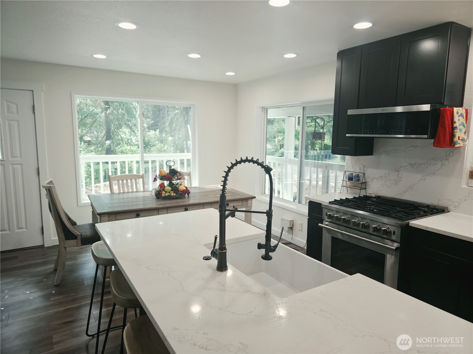 30 Crawford Lane Property Photo 6