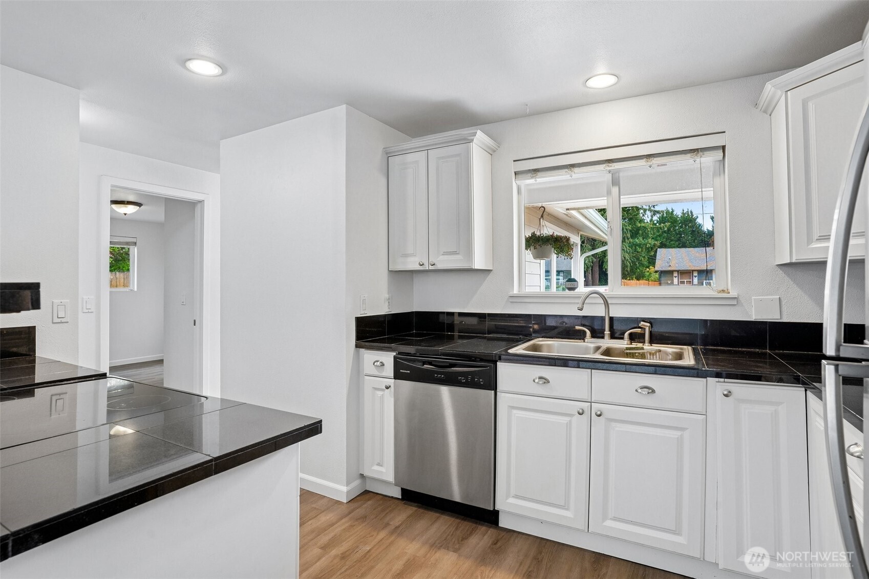 1711 7th Avenue Property Photo 8