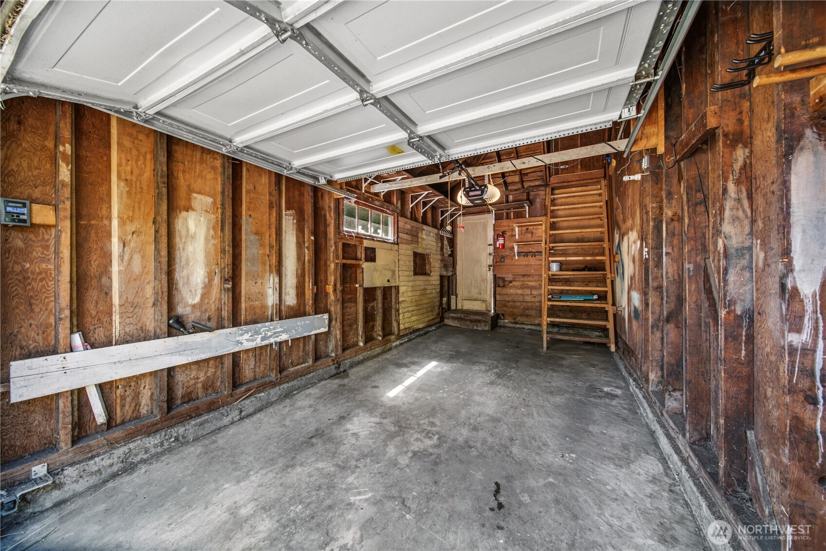 8221 23rd Avenue Property Photo 19