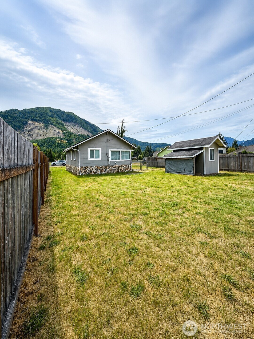 825 Givens Avenue Property Photo 15