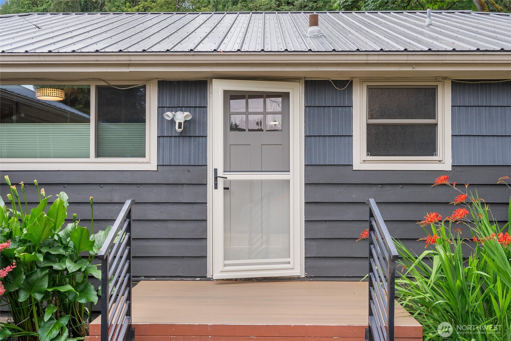 1121 Shelton Avenue Property Photo 4