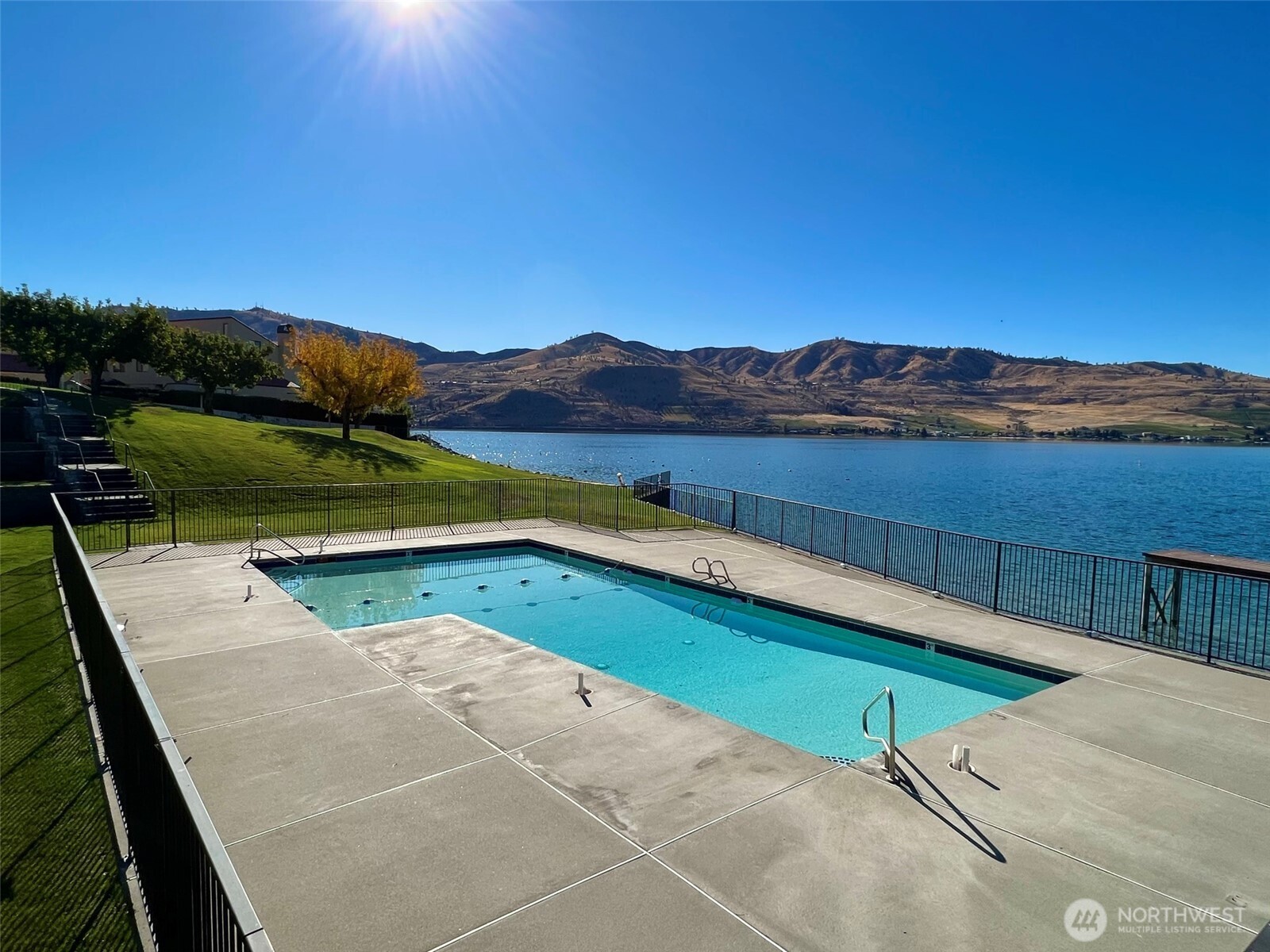212 Stehekin Way Property Photo 15