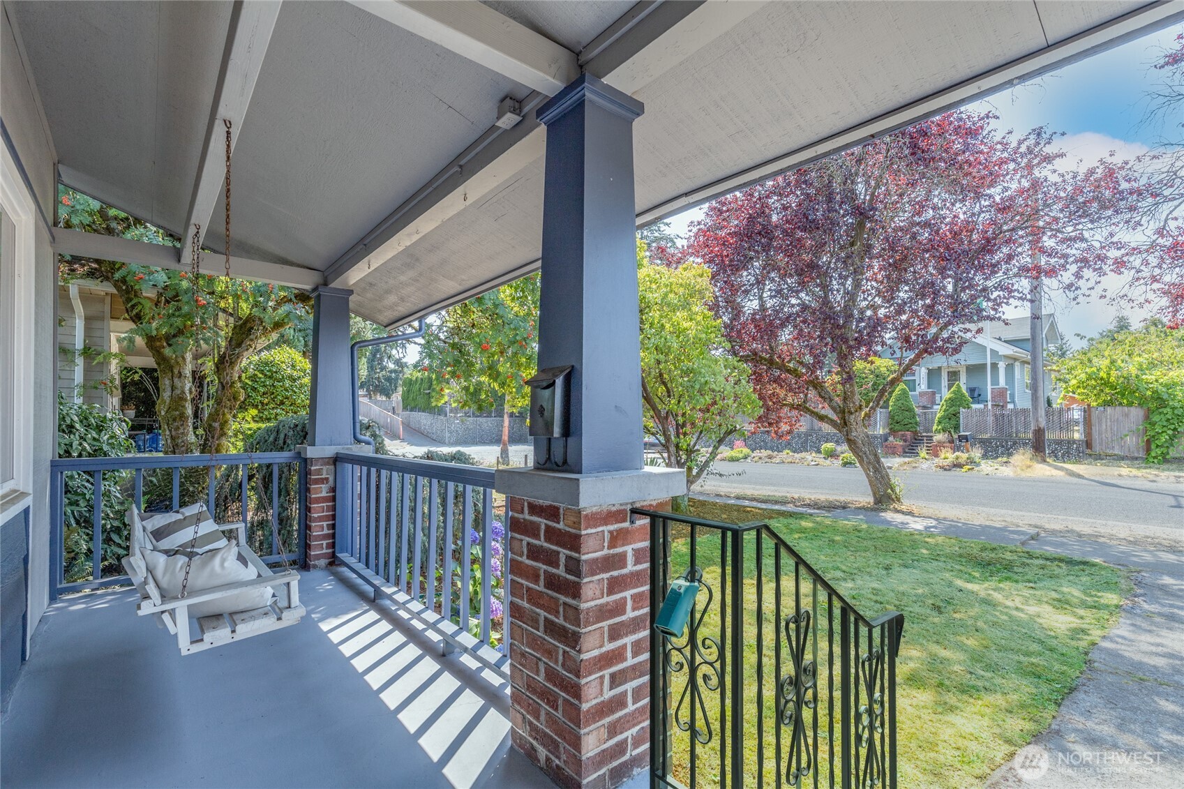 1823 S Adams Street Property Photo 4