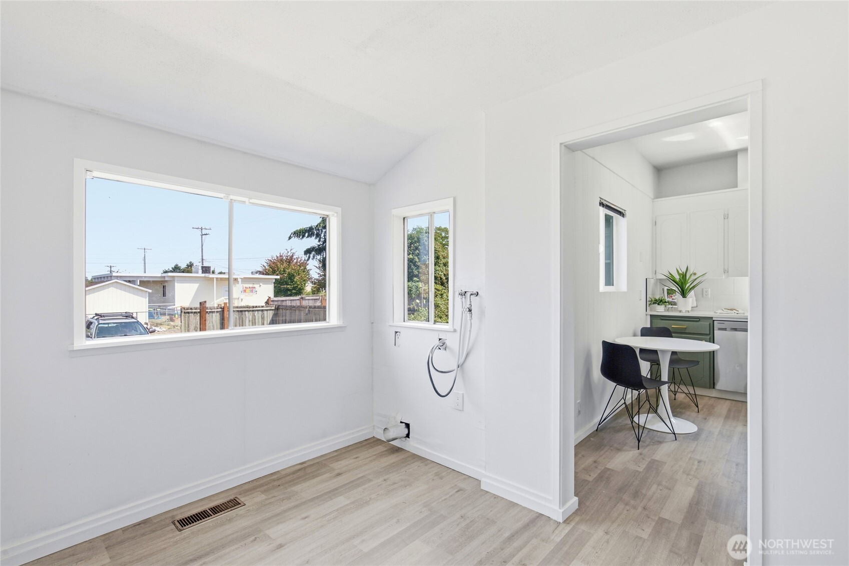 1823 S Adams Street Property Photo 16