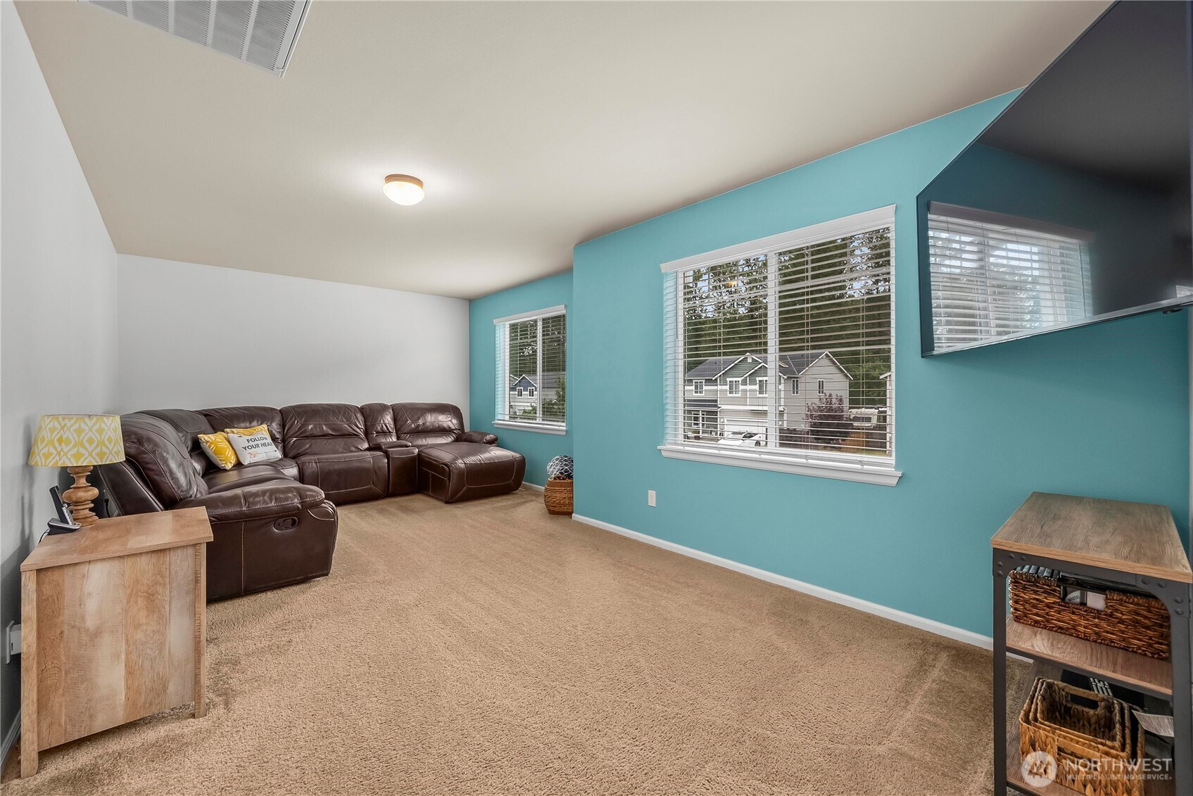 1313 Daffodil Avenue Property Photo 10