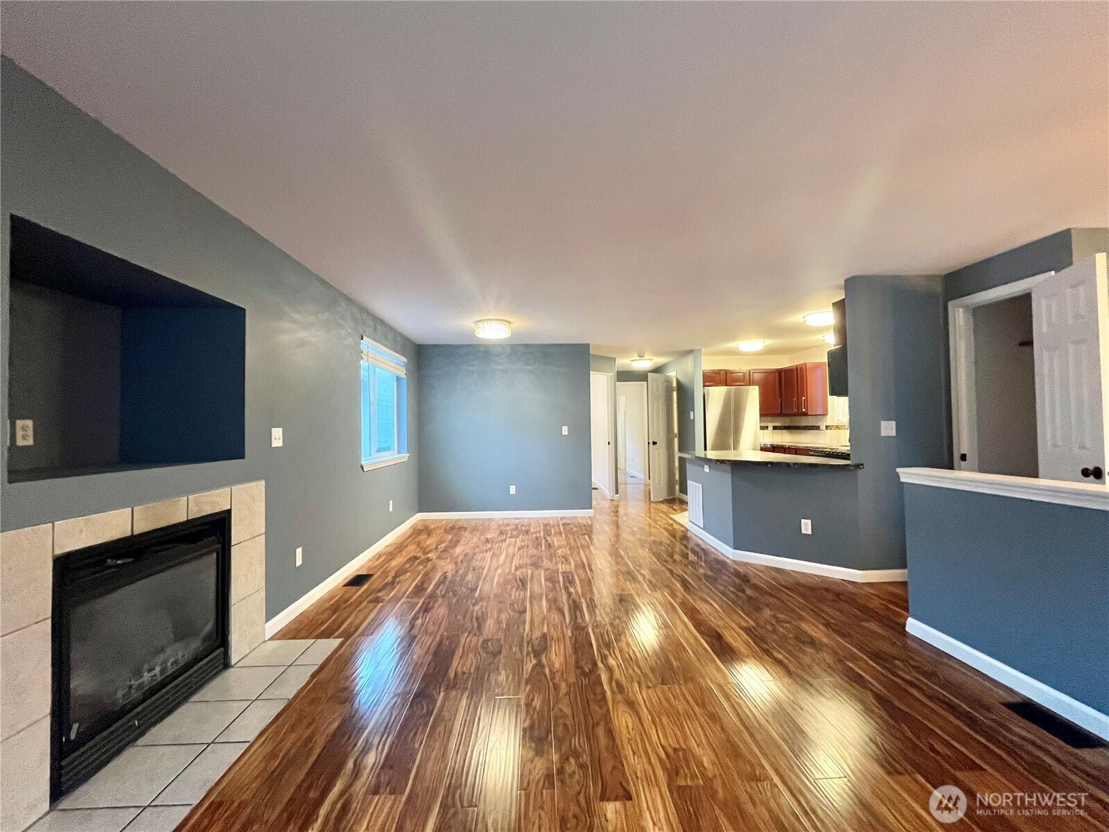 10453 1st Avenue Property Photo 5