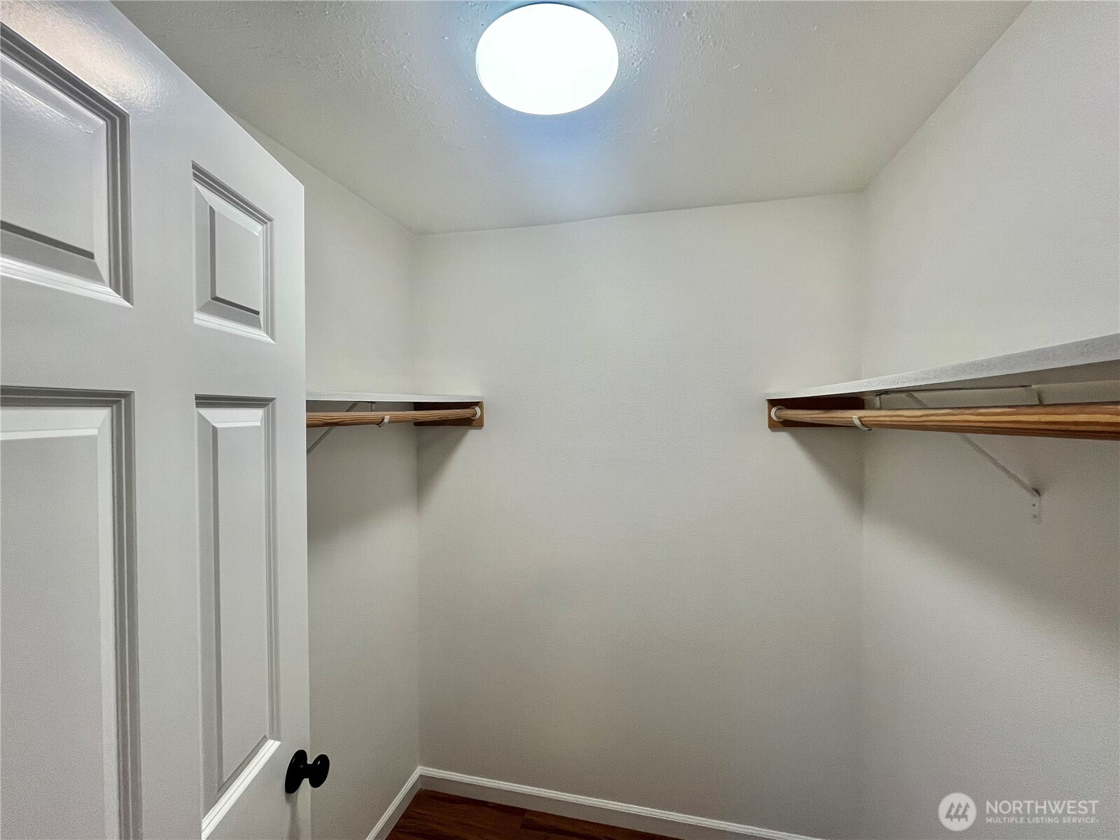 10453 1st Avenue Property Photo 14