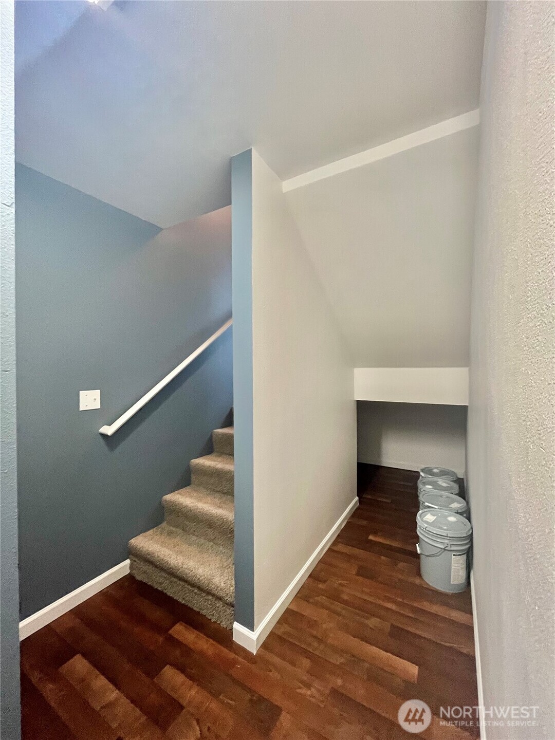 10453 1st Avenue Property Photo 18