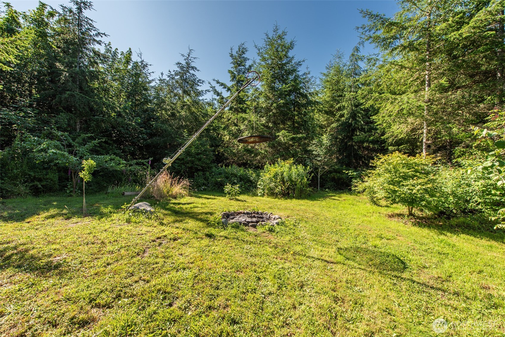 1833 Eaglemount Road Property Photo 29