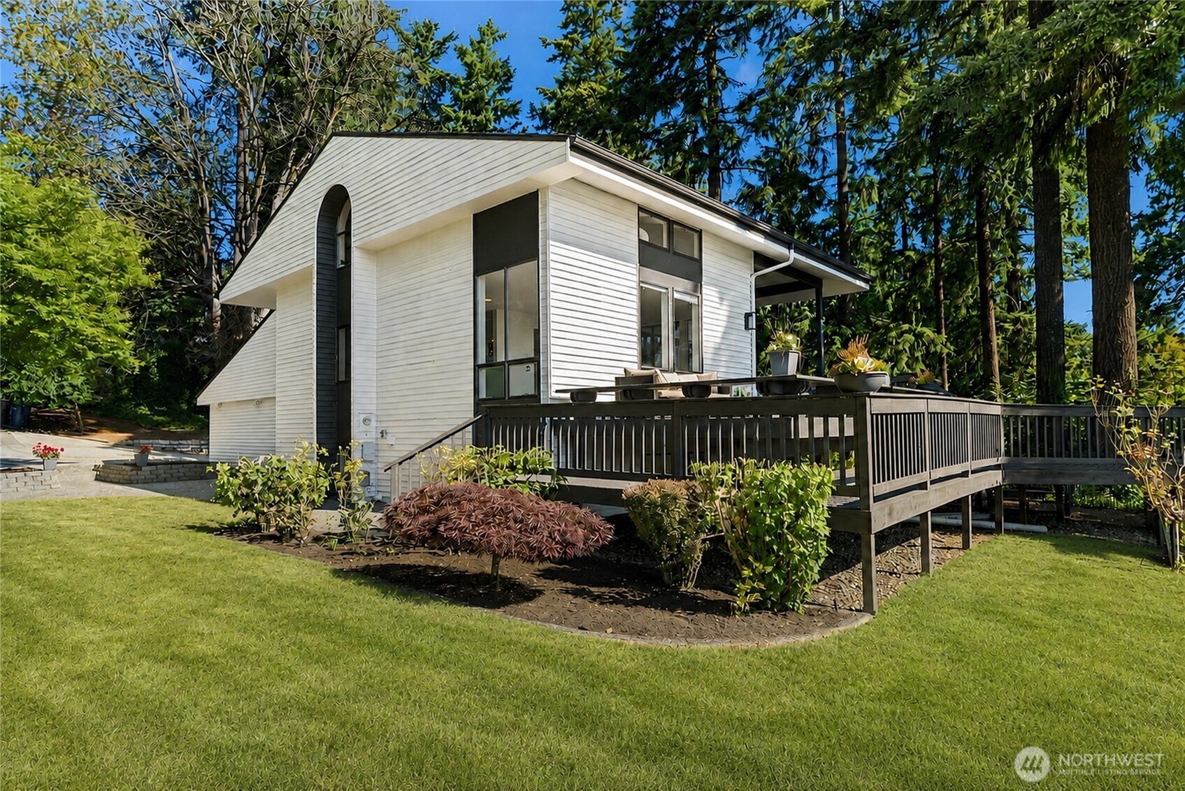 11324 83rd Place Property Photo 10