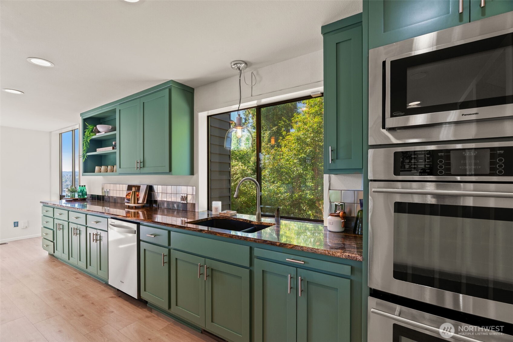 11324 83rd Place Property Photo 16