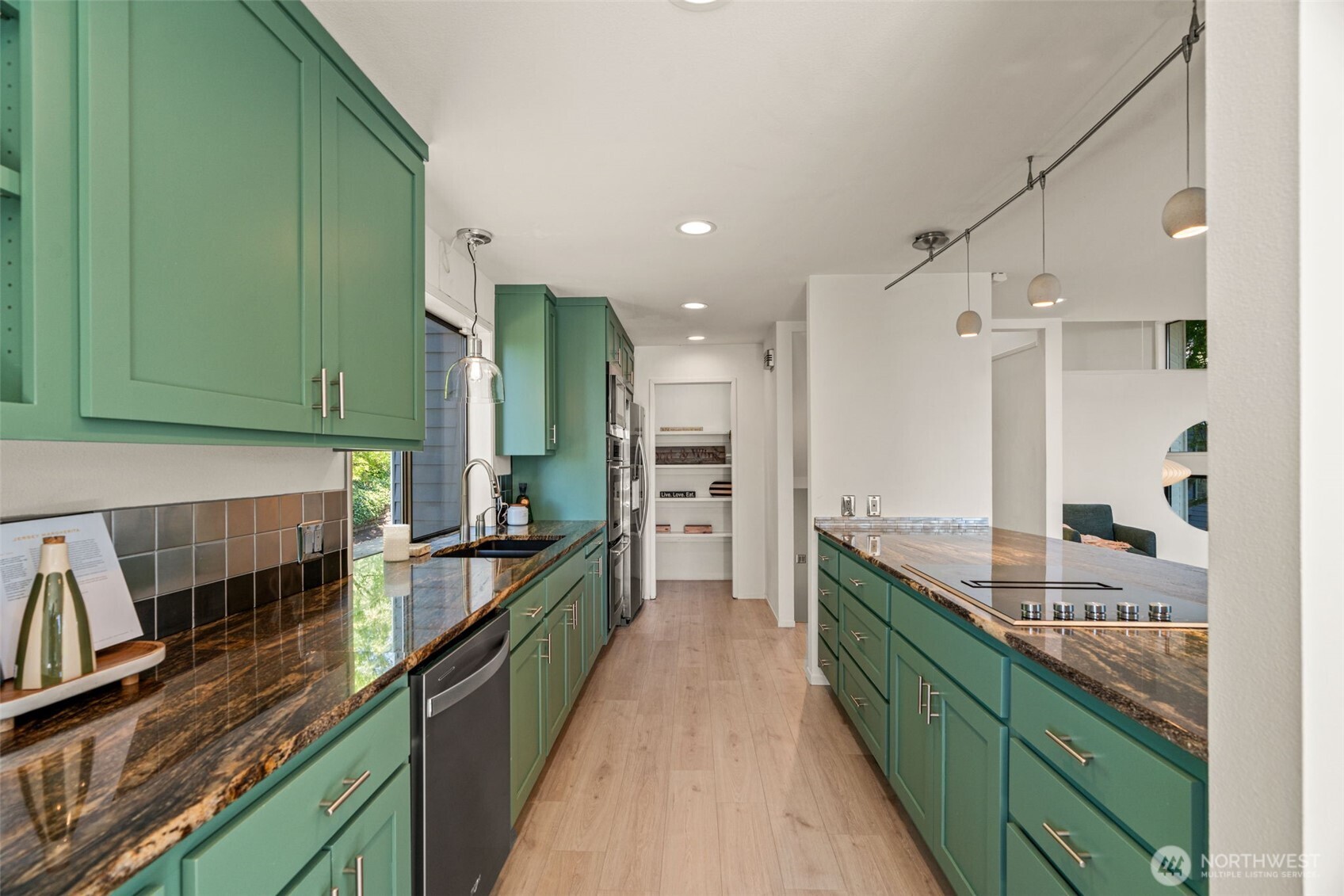 11324 83rd Place Property Photo 18