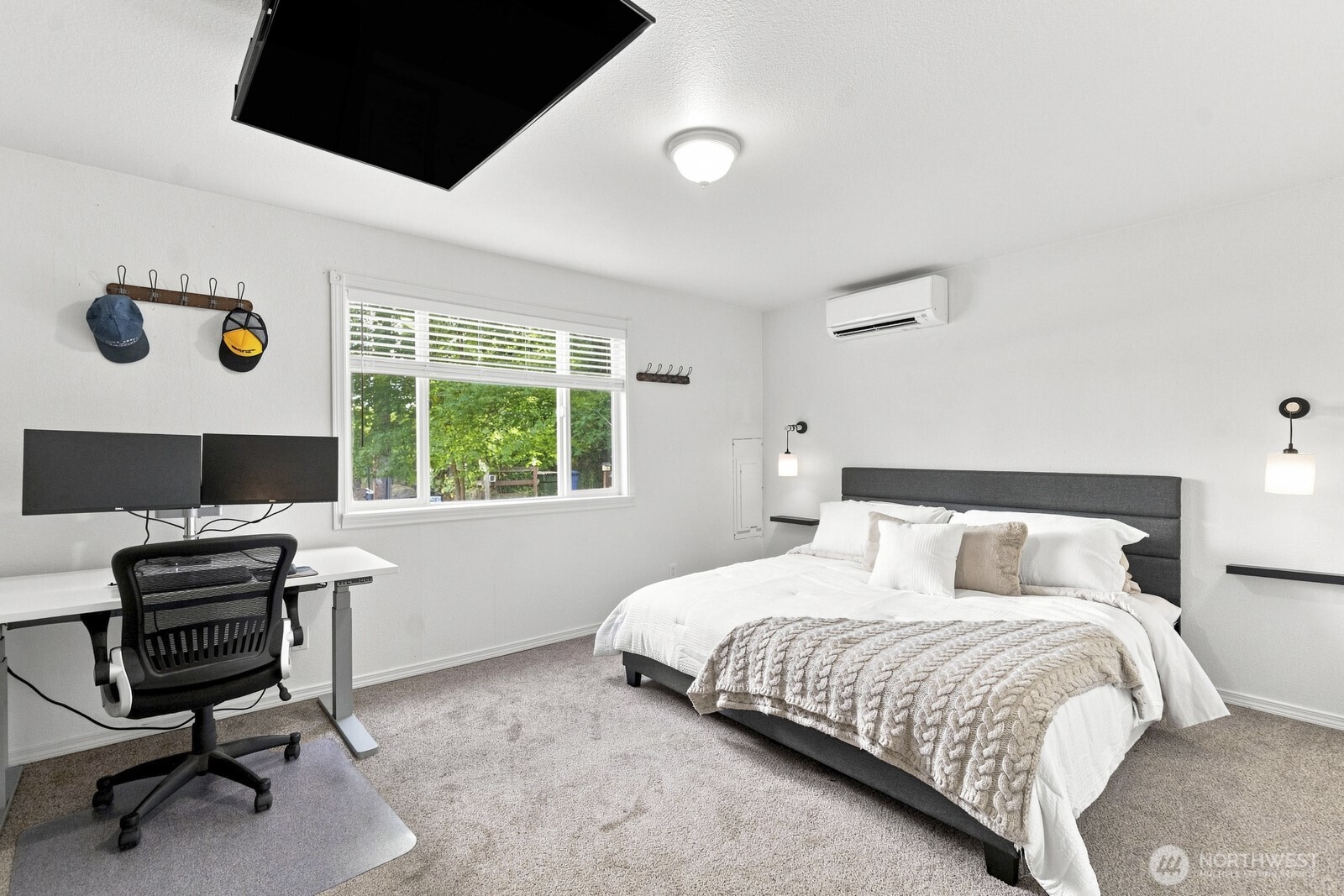 108 Sw Campbell Street Property Photo 8